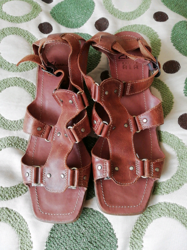 clarks active air womens sandals